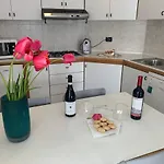 Apartment Zippity Doo Dah - - *