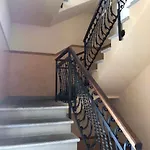 Apartment Zippity Doo Dah - - *